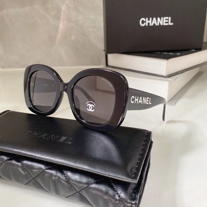 Chanel Sunglass AAA 047